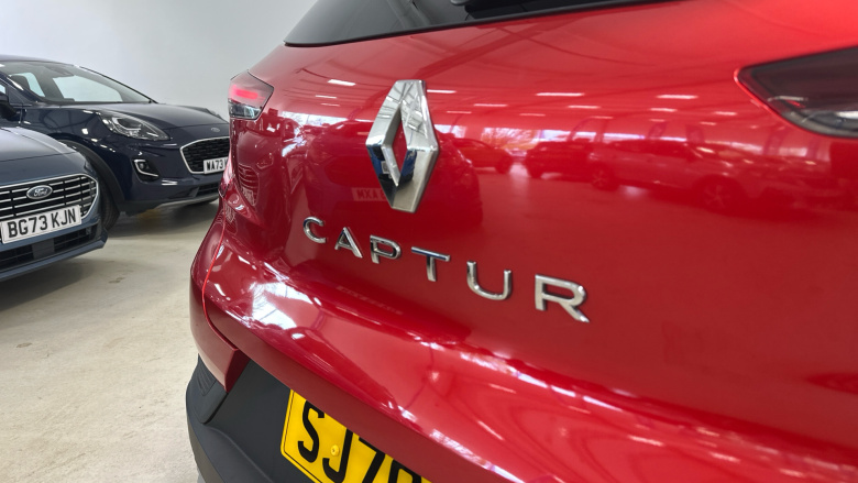 Renault Captur 1.0 TCE 100 Iconic 5dr Petrol Hatchback